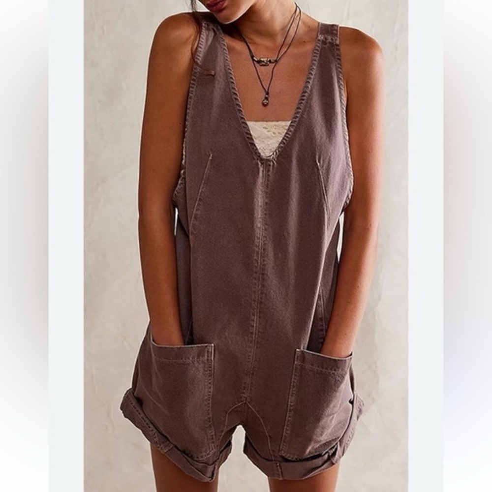 Free People Brown highroller, short-all new with tag